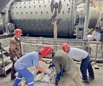 王家河選礦廠 | 清涼護航戰(zhàn)高溫，多維發(fā)力保生產(chǎn)